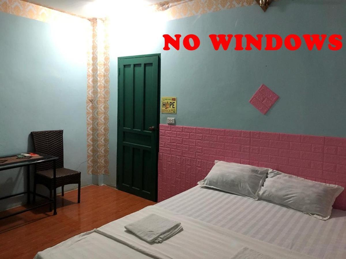 Army Barracks Guesthouse Vang Vieng Exterior photo